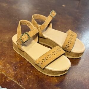 Old Navy Kids Tan Platform Sandals